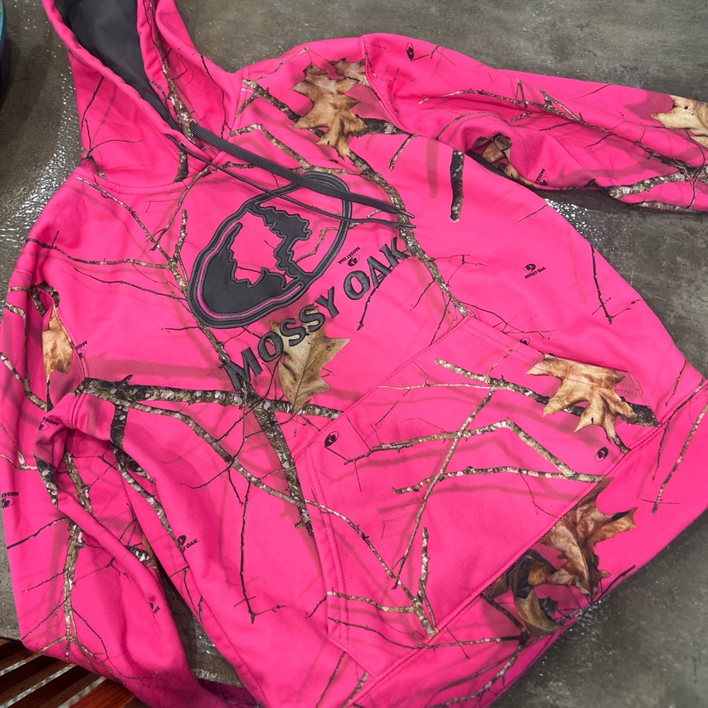 Mossy Oak Bright Pink Camouflage and White Hoodie Bundle